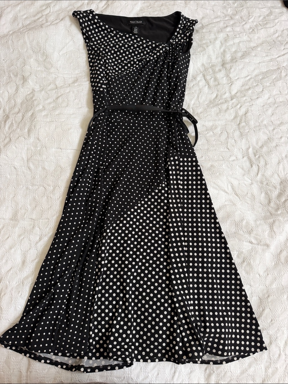 White House Black Market black and white polka dot dress size 00